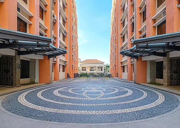 Paseo Hub