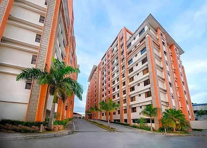 Paseo Hub Hotel